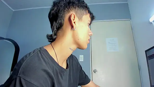 Snapshot of Astaroth_Grigori chatting on 01/18/26, 01:59 Astaroth Grigori online show from 01/18/26, 01:59