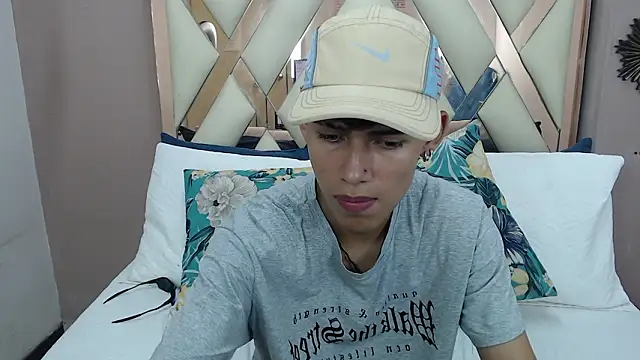 Snapshot of Astaroth_Grigori chatting on 02/20/26, 07:36 Astaroth Grigori online show from 02/20/26, 07:36