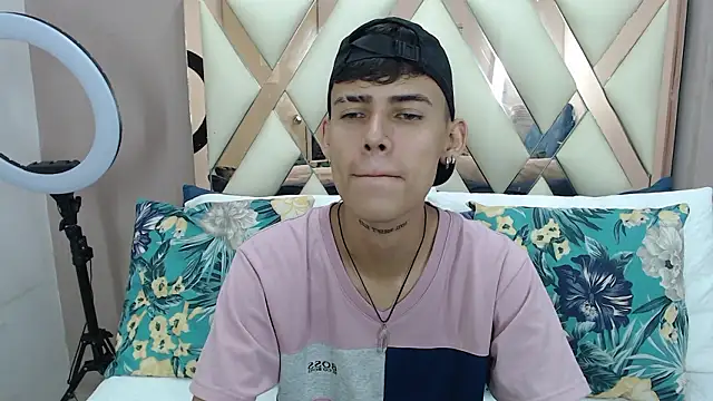 Snapshot of Astaroth_Grigori chatting on 02/21/26, 07:26 Astaroth Grigori online show from 02/21/26, 07:26