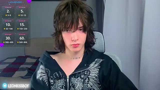 Snapshot of LeonBoykisser chatting on 07/01/26, 03:45 LeonBoykisser online show from 07/01/26, 03:45