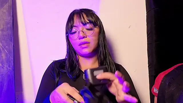 victoriia thompson online show from 02/20/26, 08:31