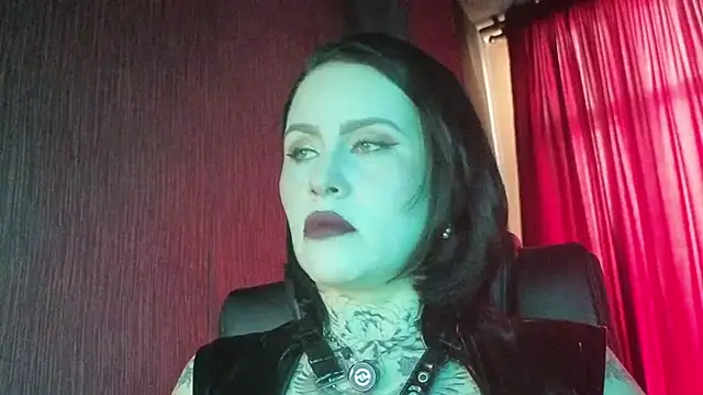 Mistressolivia07 online show from 02/18/26, 02:57