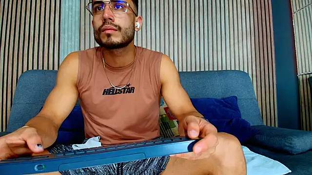 Vans Ross online show from 02/05/26, 07:18