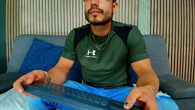 Vans Ross online show from 02/10/26, 07:18