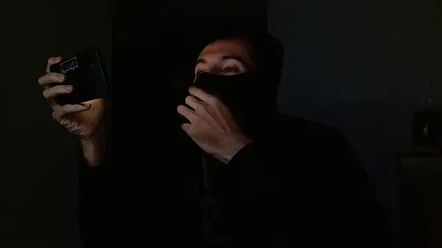 Snapshot of maskguy23 chatting on 02/17/26, 04:09 maskguy23 online show from 02/17/26, 04:09