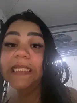 Snapshot of MorenaCariok chatting on 05/01/26, 12:37 MorenaCariok online show from 05/01/26, 12:37