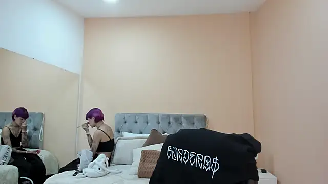 Snapshot of Bela_Craxkerr chatting on 02/12/26, 12:33 Bela Craxkerr online show from 02/12/26, 12:33