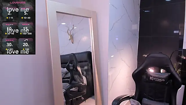 KomiCatt online show from 03/24/26, 12:32