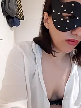 Defne03 online show from 07/12/26, 10:56