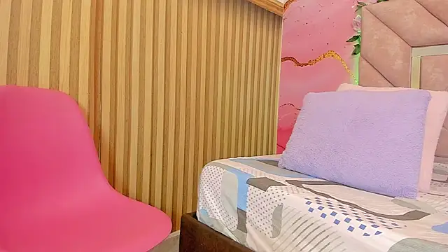 Snapshot of sweet__luna__ chatting on 02/25/26, 11:09 sweet luna online show from 02/25/26, 11:09