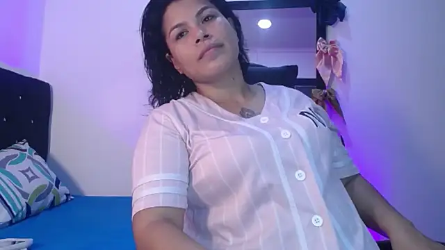 Snapshot of Aurora_sanchess chatting on 02/07/26, 03:21 Aurora sanchess online show from 02/07/26, 03:21