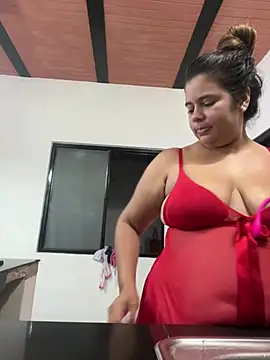 Snapshot of Julissa_x chatting on 02/27/26, 12:38 Julissa x online show from 02/27/26, 12:38