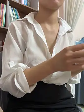 Snapshot of Mika-Spa21 chatting on 06/07/26, 05:11 Mika-Spa21 online show from 06/07/26, 05:11