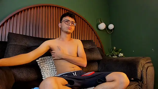 Alhan Twink online show from 03/15/26, 06:52