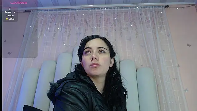 Snapshot of RoseConor_ chatting on 02/12/26, 03:12 RoseConor online show from 02/12/26, 03:12