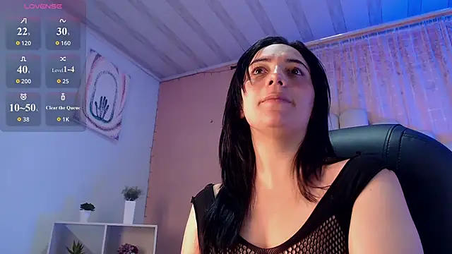 Snapshot of RoseConor_ chatting on 02/18/26, 03:13 RoseConor online show from 02/18/26, 03:13