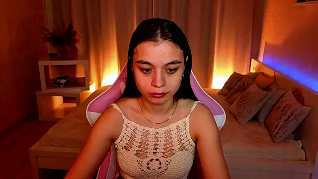 Kim Bless online show from 04/14/26, 01:44