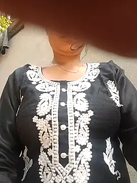 knightqueen12 online show from 01/18/26, 05:55