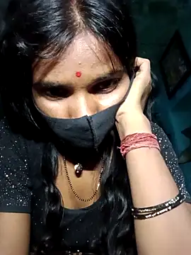 Snapshot of priyasharma899 chatting on 02/10/26, 06:06 priyasharma899 online show from 02/10/26, 06:06