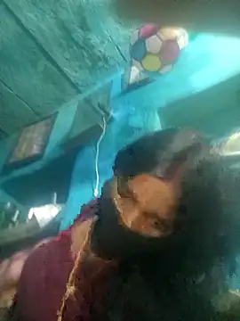 Snapshot of priyasharma899 chatting on 03/10/26, 03:06 priyasharma899 online show from 03/10/26, 03:06