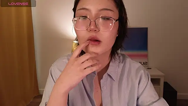Snapshot of nullgirl chatting on 06/20/26, 02:25 nullgirl online show from 06/20/26, 02:25