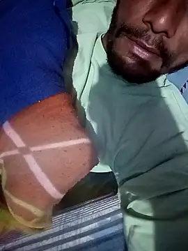 Snapshot of Hairymax_boy chatting on 02/11/26, 06:02 Hairymax boy online show from 02/11/26, 06:02