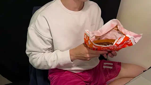 hao105 online show from 02/15/26, 03:53