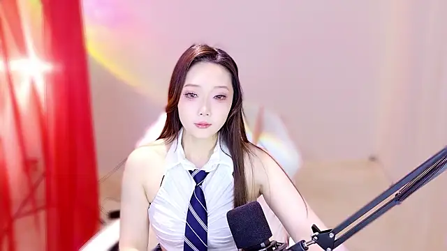 Snapshot of luna-168 chatting on 02/13/26, 11:39 luna-168 online show from 02/13/26, 11:39