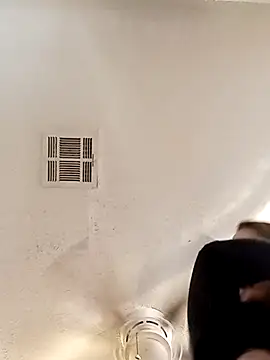 LadySn0w26 online show from 02/17/26, 05:41