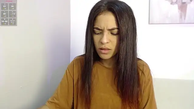 chloe peach  online show from 02/10/26, 12:42