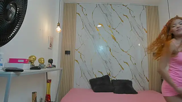 Zoey Taylor07 online show from 04/06/26, 12:39