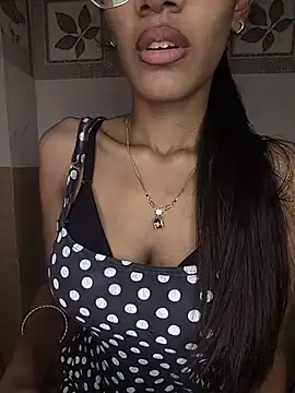 Snapshot of shaily_ji2 chatting on 06/28/26, 05:08 shaily ji2 online show from 06/28/26, 05:08