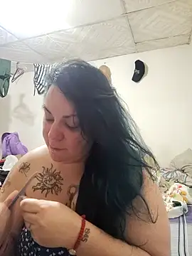 Snapshot of candydust chatting on 02/13/26, 02:51 candydust online show from 02/13/26, 02:51