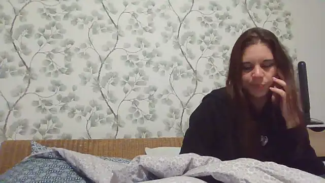Snapshot of NyraLuna chatting on 05/15/26, 10:39 NyraLuna online show from 05/15/26, 10:39