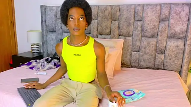 samirths boy  online show from 04/12/26, 07:08