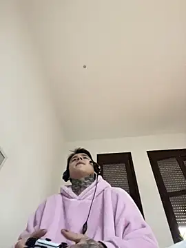 COLOMBIAN20CM online show from 03/04/26, 01:50