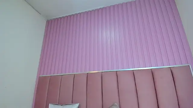 Snapshot of Zoehoney_hl chatting on 02/26/26, 10:09 Zoehoney hl online show from 02/26/26, 10:09