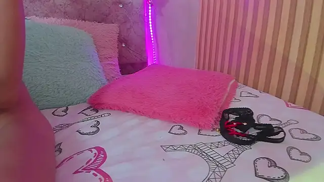 lovely  kiss   online show from 03/23/26, 06:12