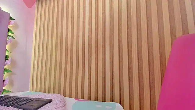 lovely  kiss   online show from 07/23/26, 06:17