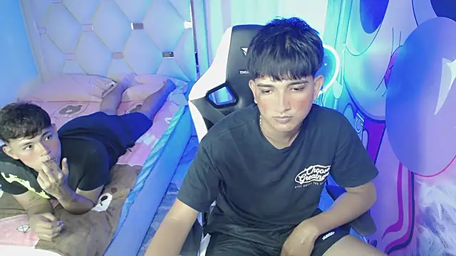 Maxwell boys online show from 01/17/26, 03:33