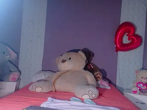 Snapshot of PaulinaWilliams chatting on 02/18/26, 06:26 PaulinaWilliams online show from 02/18/26, 06:26