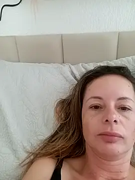 Snapshot of sapequinhaahmister chatting on 01/18/26, 01:15 sapequinhaahmister online show from 01/18/26, 01:15