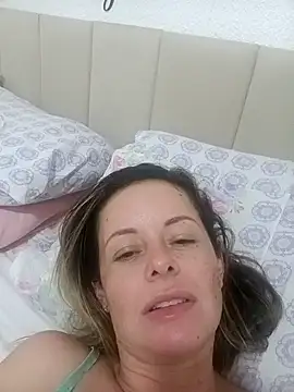 Snapshot of sapequinhaahmister chatting on 02/20/26, 05:26 sapequinhaahmister online show from 02/20/26, 05:26