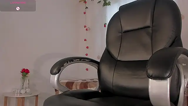 Snapshot of shooting_wilson chatting on 05/02/26, 03:28 shooting wilson online show from 05/02/26, 03:28