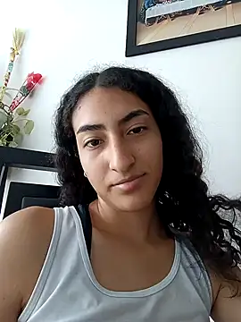 Snapshot of Linda_Sex chatting on 01/15/26, 05:16 Linda Sex online show from 01/15/26, 05:16