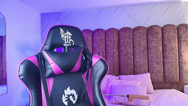 ShadowLune online show from 03/08/26, 08:12