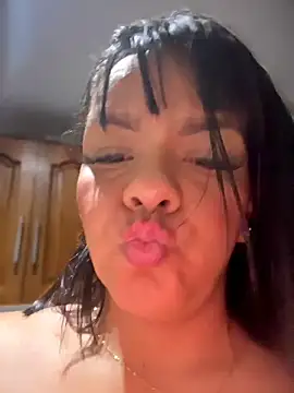 Snapshot of Your_HoneyXXX chatting on 02/28/26, 06:14 Your HoneyXXX online show from 02/28/26, 06:14