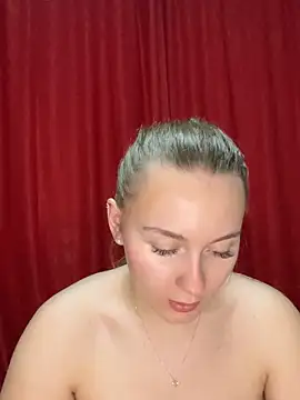 Snapshot of SweetSophia20 chatting on 02/02/26, 10:41 SweetSophia20 online show from 02/02/26, 10:41