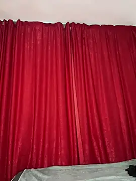 Snapshot of SweetSophia20 chatting on 02/04/26, 10:04 SweetSophia20 online show from 02/04/26, 10:04