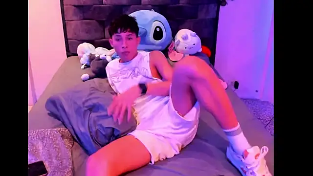 Adam hottie online show from 03/12/26, 07:47